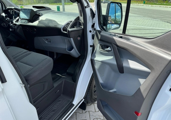 Ford Transit Custom cena 79900 przebieg: 245000, rok produkcji 2017 z Bełżyce małe 407